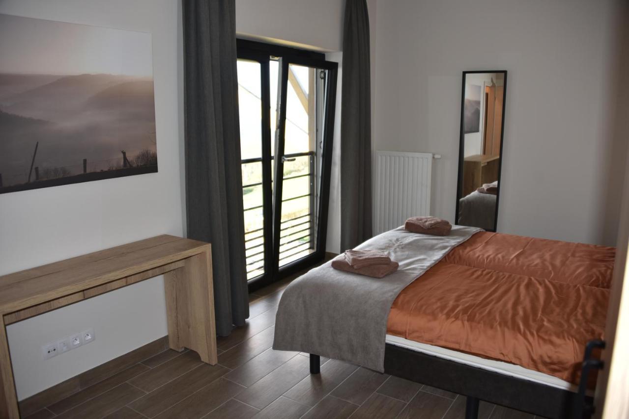 Rochehaut, Les Semoiselles, Villa Charlotte Bouillon Exteriör bild